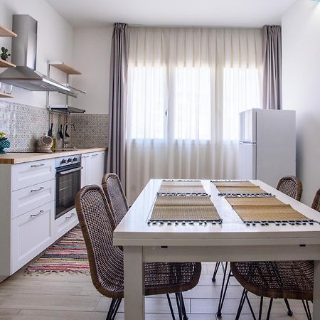Central Station Apartments - Fanale Rentals Palermo Ruang foto