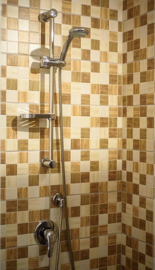 Central Station Apartments - Fanale Rentals Palermo Bagian luar foto