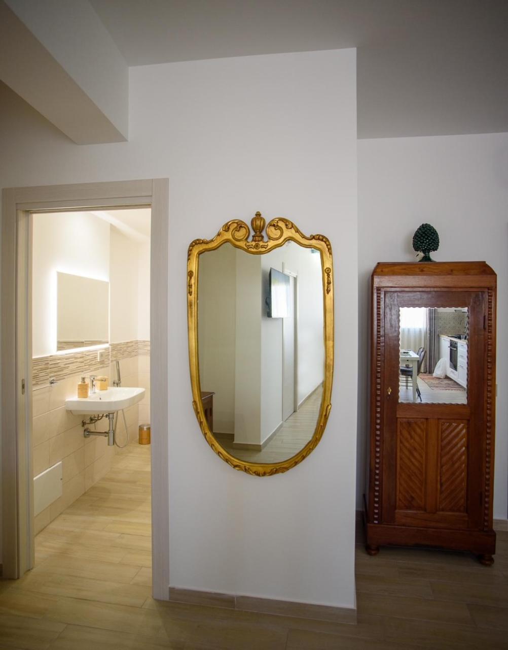 Central Station Apartments - Fanale Rentals Palermo Ruang foto